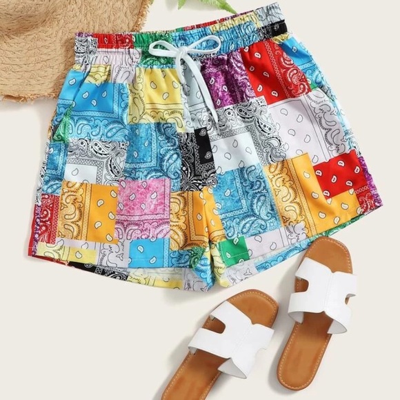 SHEIN Pants - Bandana print shorts SHEIN plus size